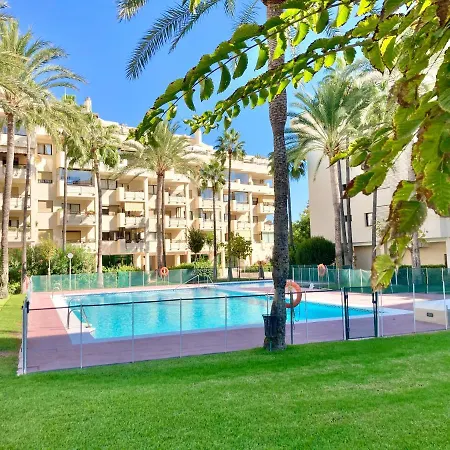 Solana Montemar Puerto Торремолінос