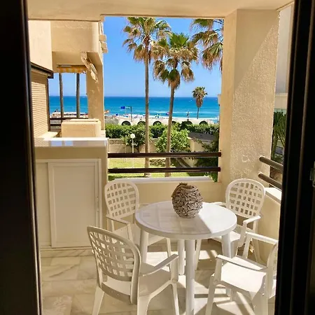 Solana Montemar Puerto *